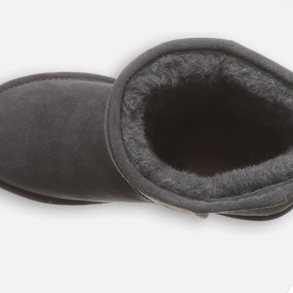 BearPaw charcoal Elle Short size 8, new with tag but have some minor scratches - Picture 5 of 6